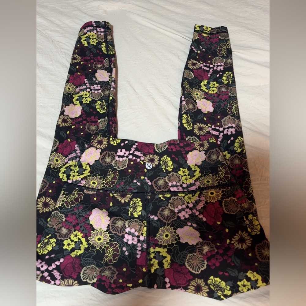 Women’s Lululemon Wunder Under High Rise Leggings Fluorolace